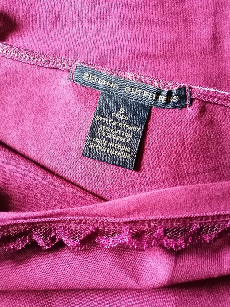 Débardeur femme Zenana Outfitters couleur prune à fines bretelles
