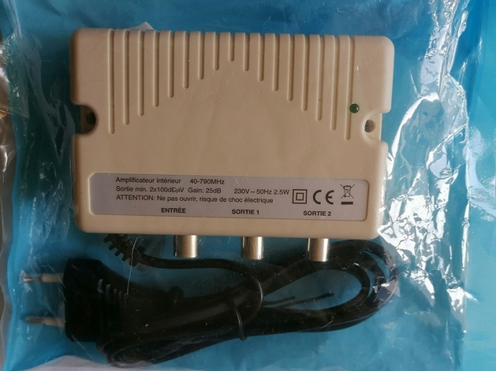 Amplificateur d’antenne TV ATELYS 25 dB – 2 sorties – Réf. 900170